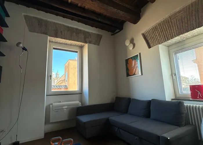 Cosy Reginella * Rome
